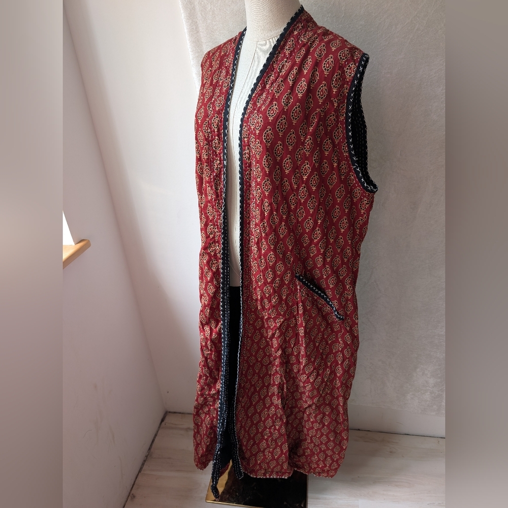 Vintage Handmade Sleeveless Long Coat Light Burgundy Red And Black Patterned XL